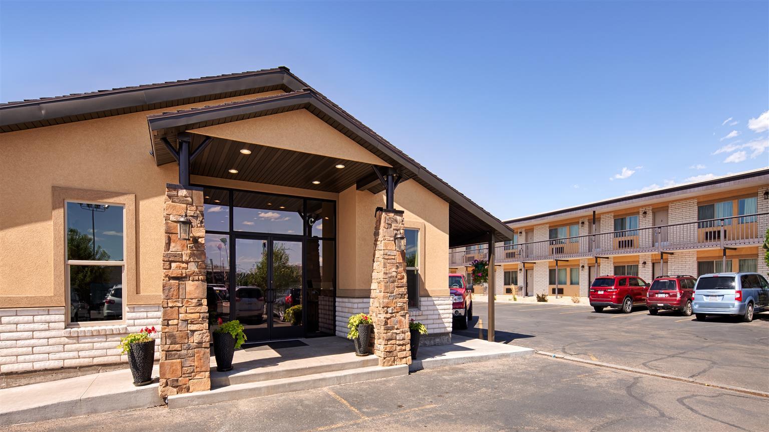 Dinosaur Inn & Suites Върнал Екстериор снимка
