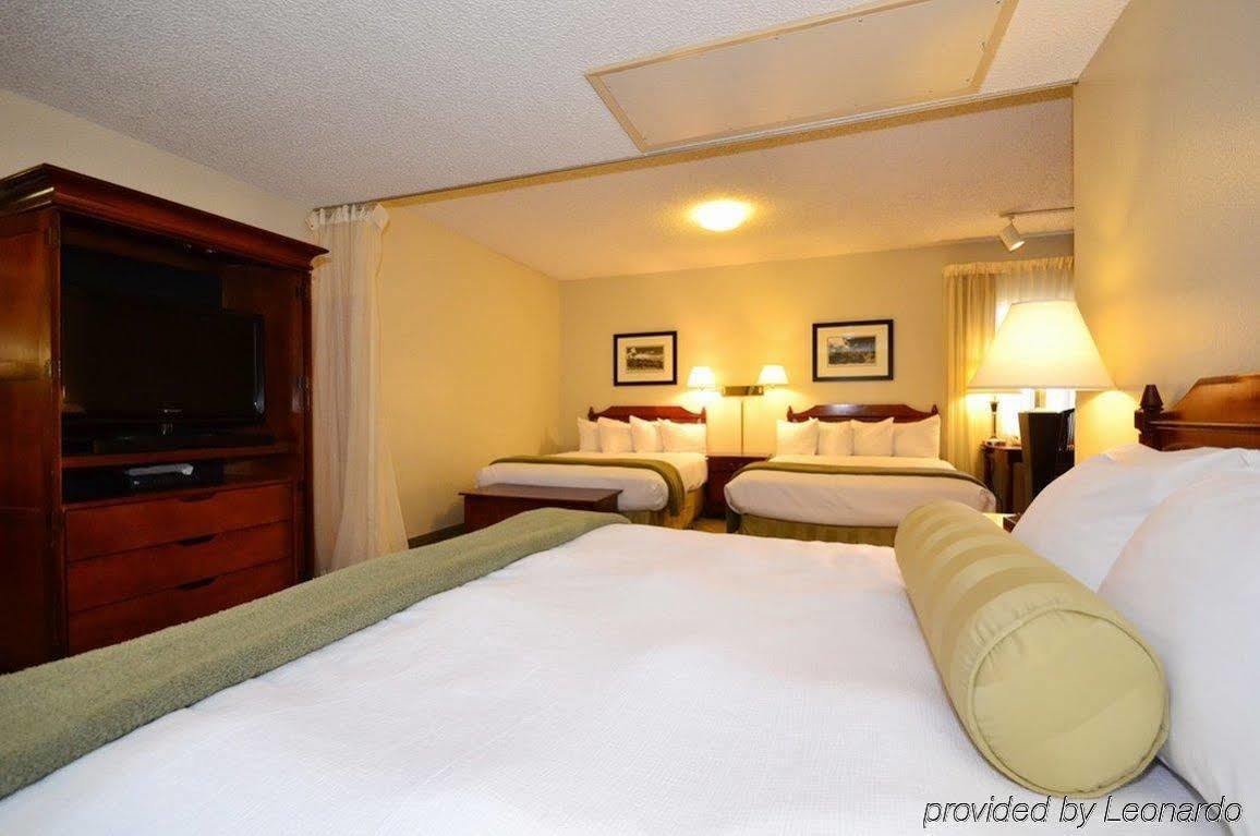 Dinosaur Inn & Suites Върнал Екстериор снимка